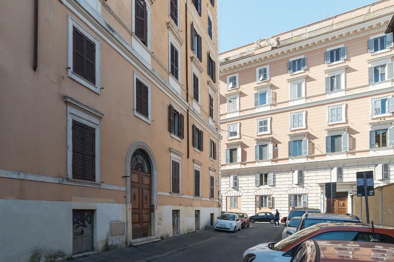 San Giovanni & Colosseo Roomy Flat روما المظهر الخارجي الصورة